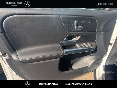 Certified 2025 Mercedes-Benz GLB 250 image 10