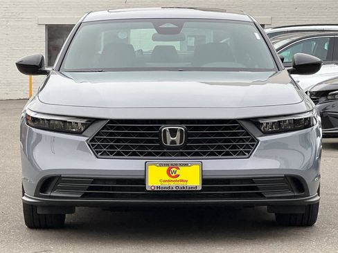 Used 2025 Honda Accord Sport image 7