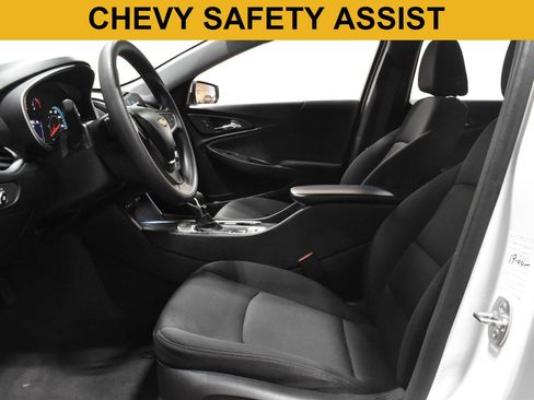 Used 2024 Chevrolet Malibu LT FWD image 5
