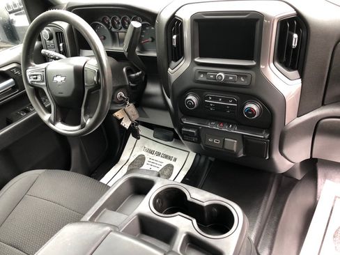 Used 2021 Chevrolet Silverado 2500 W/T w/ WT Convenience Package AWD/4WD image 28