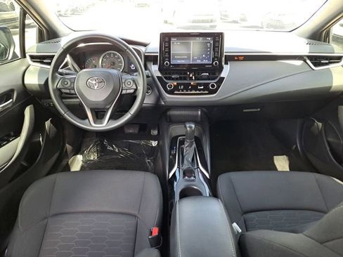 Used 2022 Toyota Corolla SE image 9