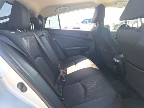 Used 2022 Toyota Prius LE FWD image 17