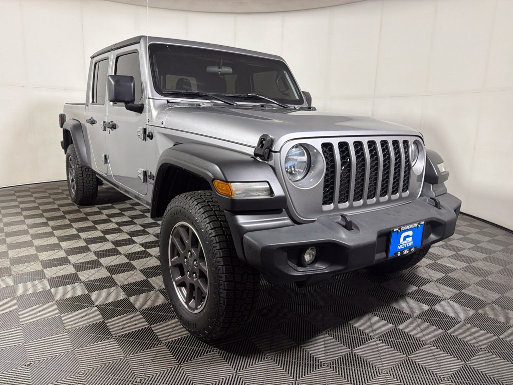 Used 2020 Jeep Gladiator Sport w/ Quick Order Package 24S AWD/4WD image 2