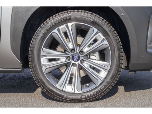 Used 2023 Subaru Solterra AWD image 9