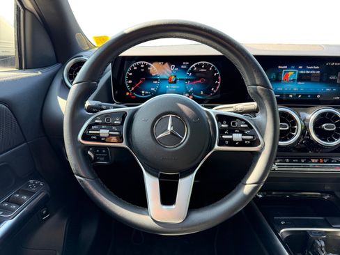 Used 2021 Mercedes-Benz GLA 250 4MATIC image 8