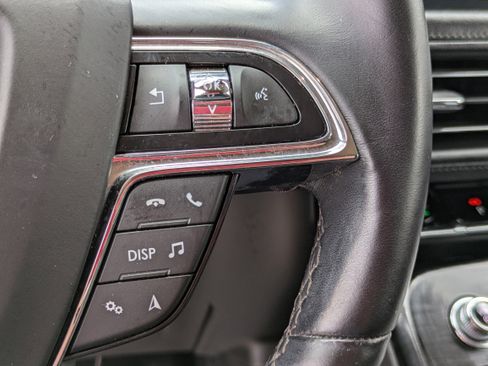 Used 2022 Lincoln Nautilus Reserve w/ Cargo Utility Package image 19