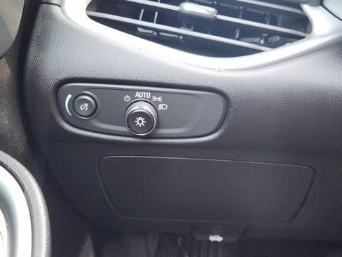 Used 2024 Chevrolet Malibu LS FWD image 23