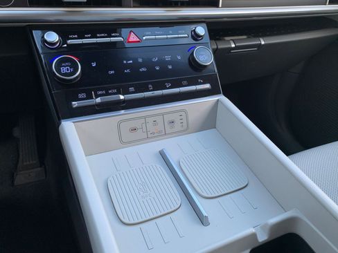 Used 2025 Hyundai Santa Fe SEL image 40