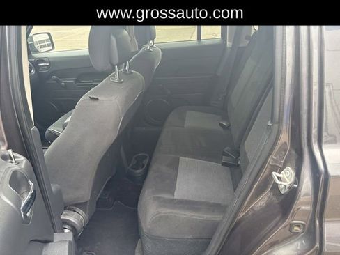 Used 2015 Jeep Patriot Sport w/ Tire & Wheel Group AWD/4WD image 21