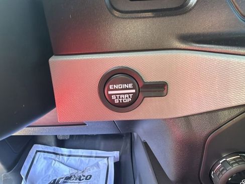 Used 2022 Ford Bronco Badlands image 28