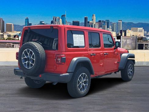 Used 2025 Jeep Wrangler Unlimited Sport AWD/4WD image 4