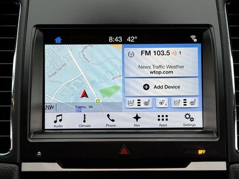 Used 2017 Ford Taurus SHO image 6