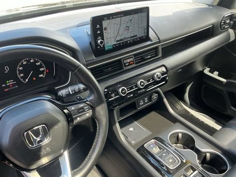 Used 2024 Honda Pilot Touring image 27