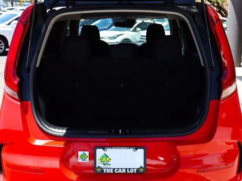 Used 2020 Kia Soul GT-Line FWD image 23