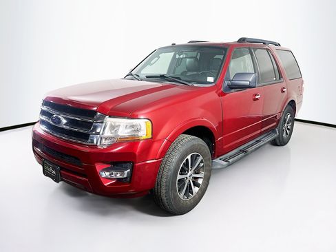 Used 2017 Ford Expedition XLT w/ Equipment Group 201A RWD image 3