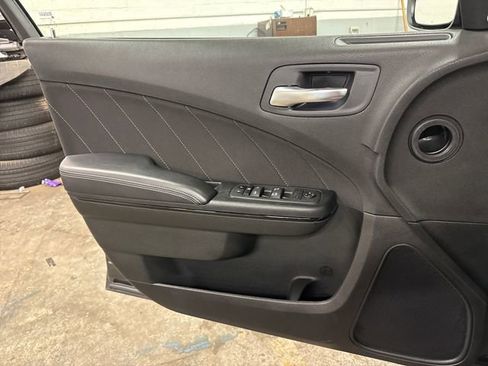 Used 2022 Dodge Charger R/T w/ Blacktop Package image 19