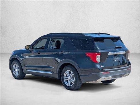 Used 2023 Ford Explorer XLT w/ Equipment Group 202A RWD image 7