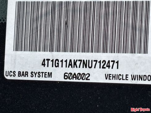 Certified 2022 Toyota Camry SE FWD image 33