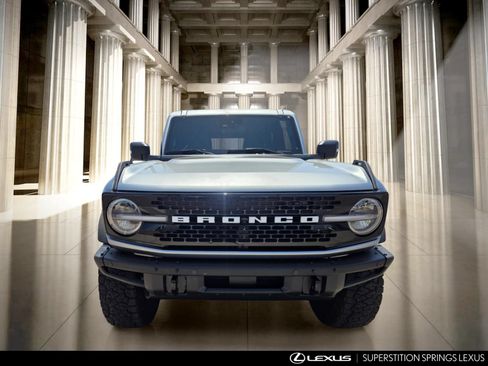 Used 2023 Ford Bronco Wildtrak AWD/4WD image 9