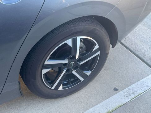 Used 2025 Nissan Sentra SV image 29