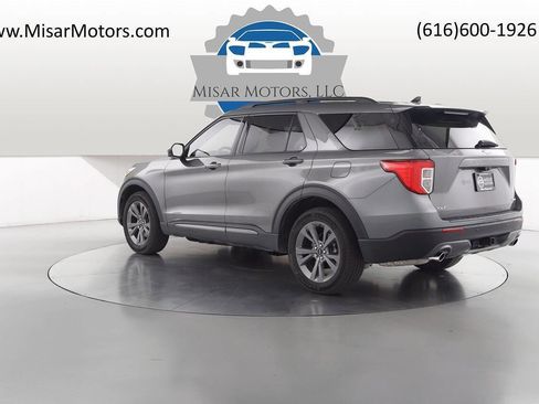 Used 2023 Ford Explorer XLT w/ Equipment Group 202A image 5