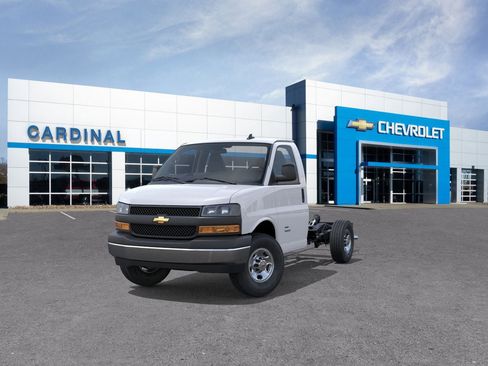 New 2025 Chevrolet Express 3500 w/ Power Convenience Package image 8