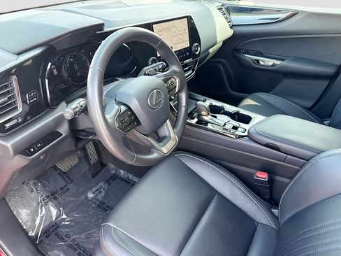 Used 2025 Lexus NX 250 FWD w/ Towing Package (2000 Lbs) image 26