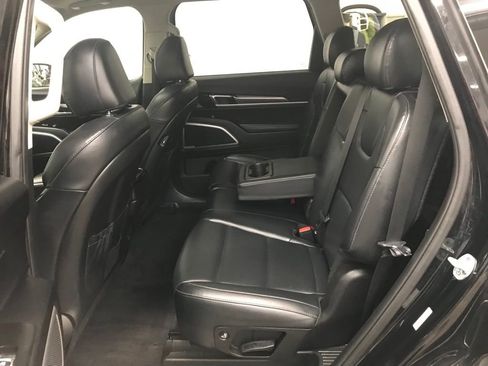 Used 2020 Kia Telluride S w/ S 8 Passenger Seating Package image 33