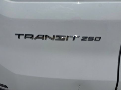 Used 2020 Ford Transit 250 Low Roof w/ Load Area Protection Package RWD image 8