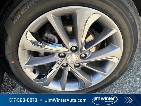 Used 2023 Buick Encore GX Essence w/ Experience Buick Package FWD image 3