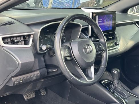 Used 2024 Toyota Corolla SE w/ SE Package FWD image 15