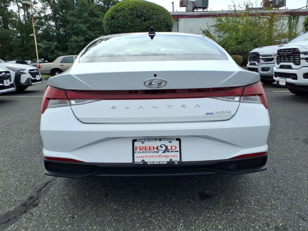 Used 2023 Hyundai Elantra Blue w/ Preferred Accessory Package FWD image 20