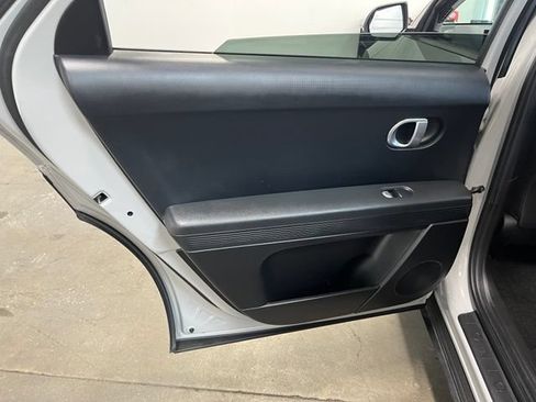 Used 2024 Hyundai Ioniq 5 SEL RWD image 20