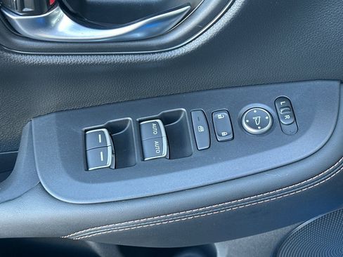 Certified 2026 Honda HR-V Sport image 11