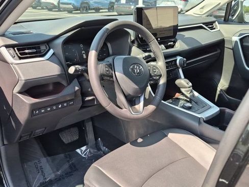 Certified 2025 Toyota RAV4 Limited w/ Advanced Technology Package AWD/4WD image 4