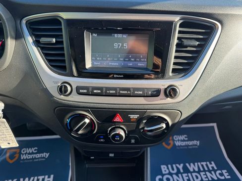 Used 2021 Hyundai Accent SE image 21