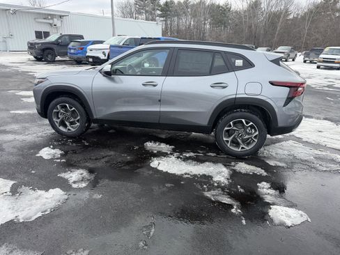 New 2026 Chevrolet Trax LT w/ Driver Confidence Package image 3