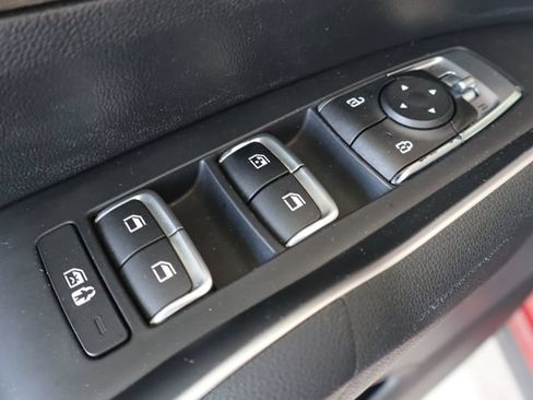 Used 2022 Kia Sorento S w/ Panoramic Sunroof Package AWD/4WD image 18