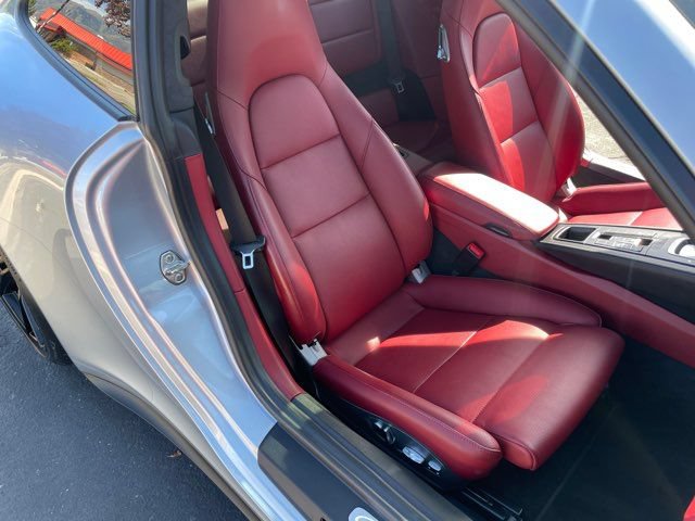 Used 2017 Porsche 911 Carrera 4S AWD/4WD image 19