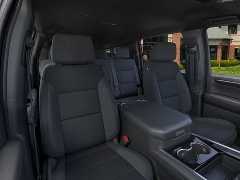 New 2026 Chevrolet Suburban LS image 16