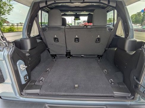 Used 2024 Jeep Wrangler Sport S image 32