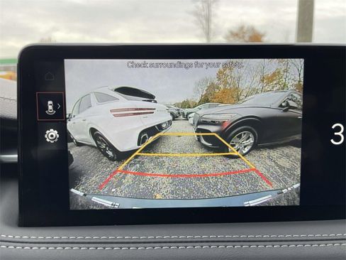 Certified 2025 Genesis G70 2.5T image 28