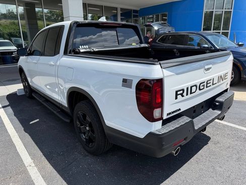 Used 2024 Honda Ridgeline Black Edition image 4