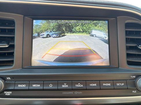 Used 2020 Hyundai Elantra Value Edition FWD image 22