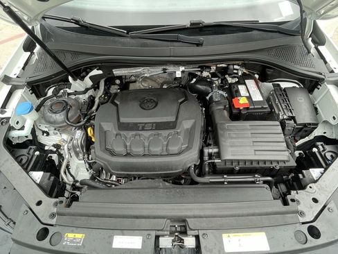 Used 2023 Volkswagen Tiguan SE image 27