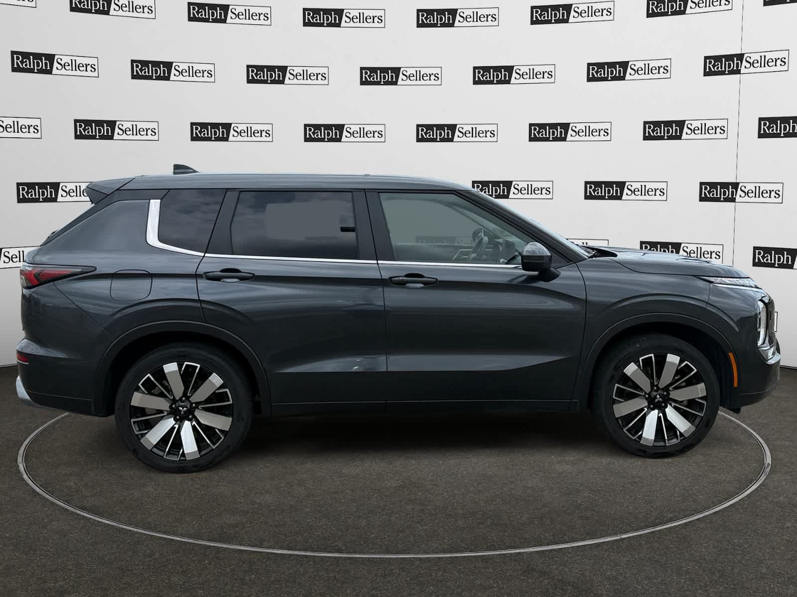Used 2025 Mitsubishi Outlander SE AWD/4WD image 7