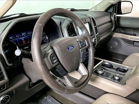 Used 2019 Ford Expedition XLT w/ Equipment Group 202A image 13