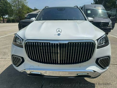 Used 2026 Mercedes-Benz Maybach GLS 600 4MATIC image 10