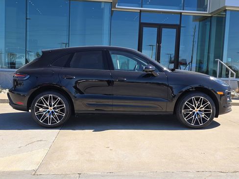New 2026 Porsche Macan AWD/4WD image 8