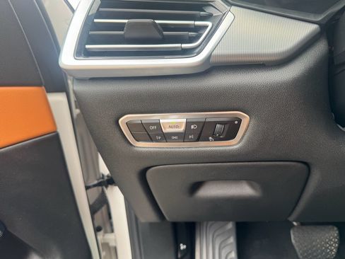Used 2022 BMW X5 sDrive40i w/ Premium Package RWD image 13